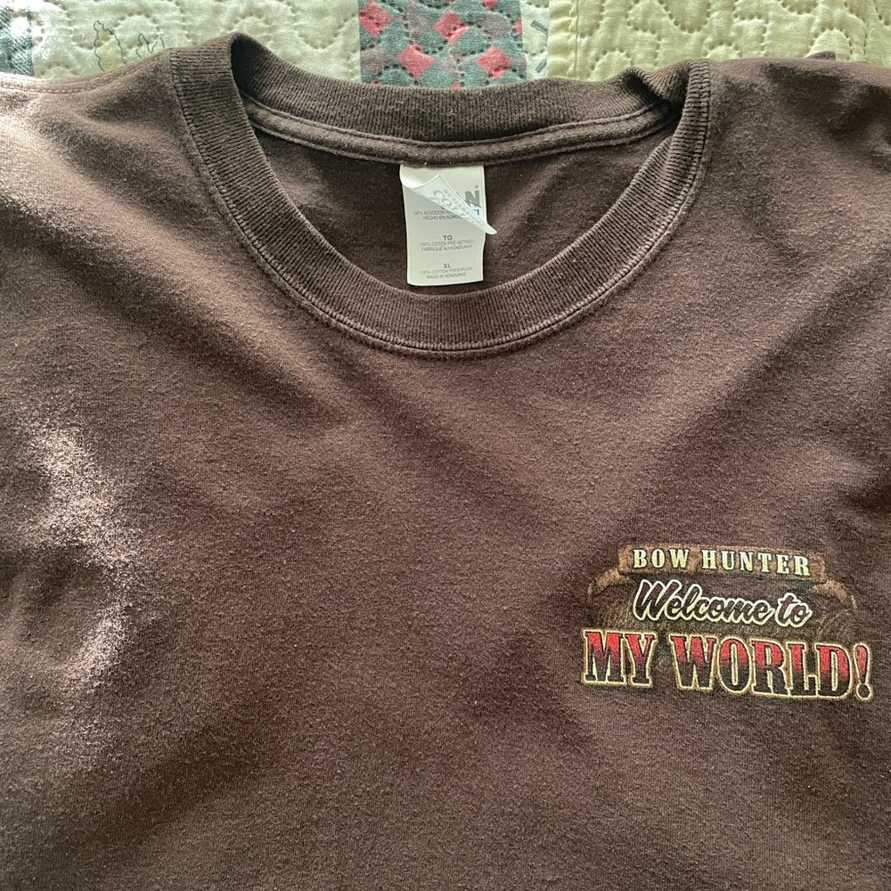 Bow Hunter mens tee